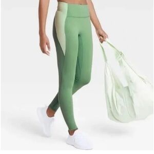 All in motion leggings